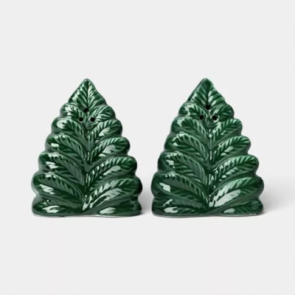 THRESHOLD NWT ceramic tree salt & pepper shakers -green
